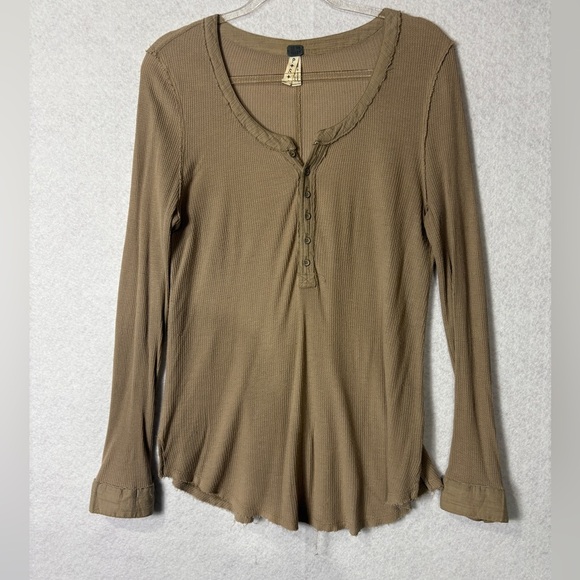 We The Free Tan Long Sleeve Top Size M - Picture 1 of 2